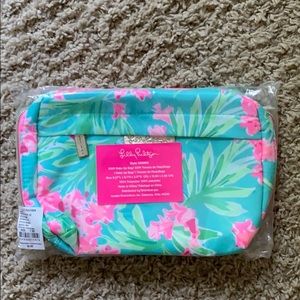 NWT Lilly Make up bag